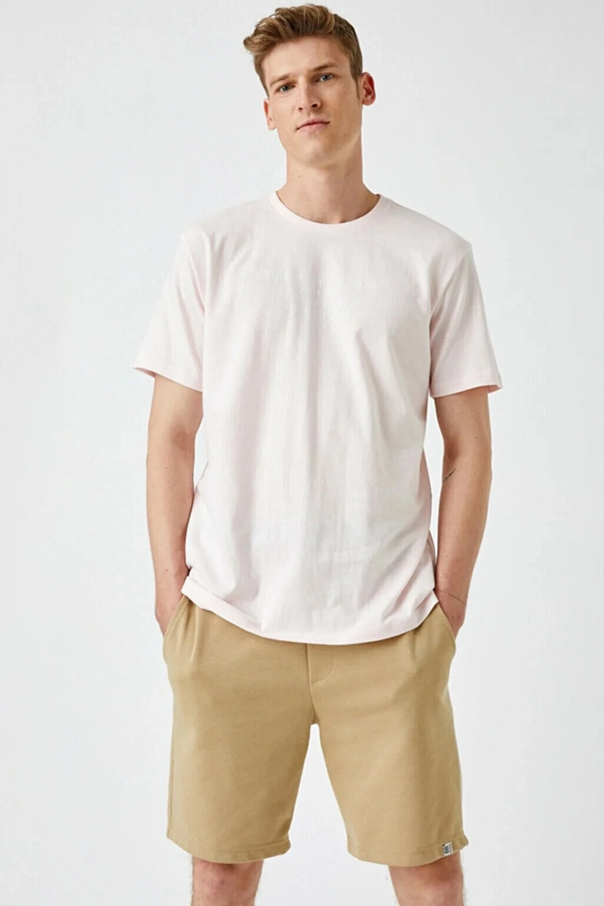 تیشرت یقه گرد چاپ دار مردانه صورتی روشن برند Koton
