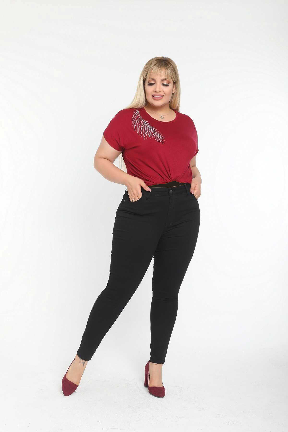شلوار جین لوله ای سایز بزرگ زنانه مشکی برند CEDY DENIM