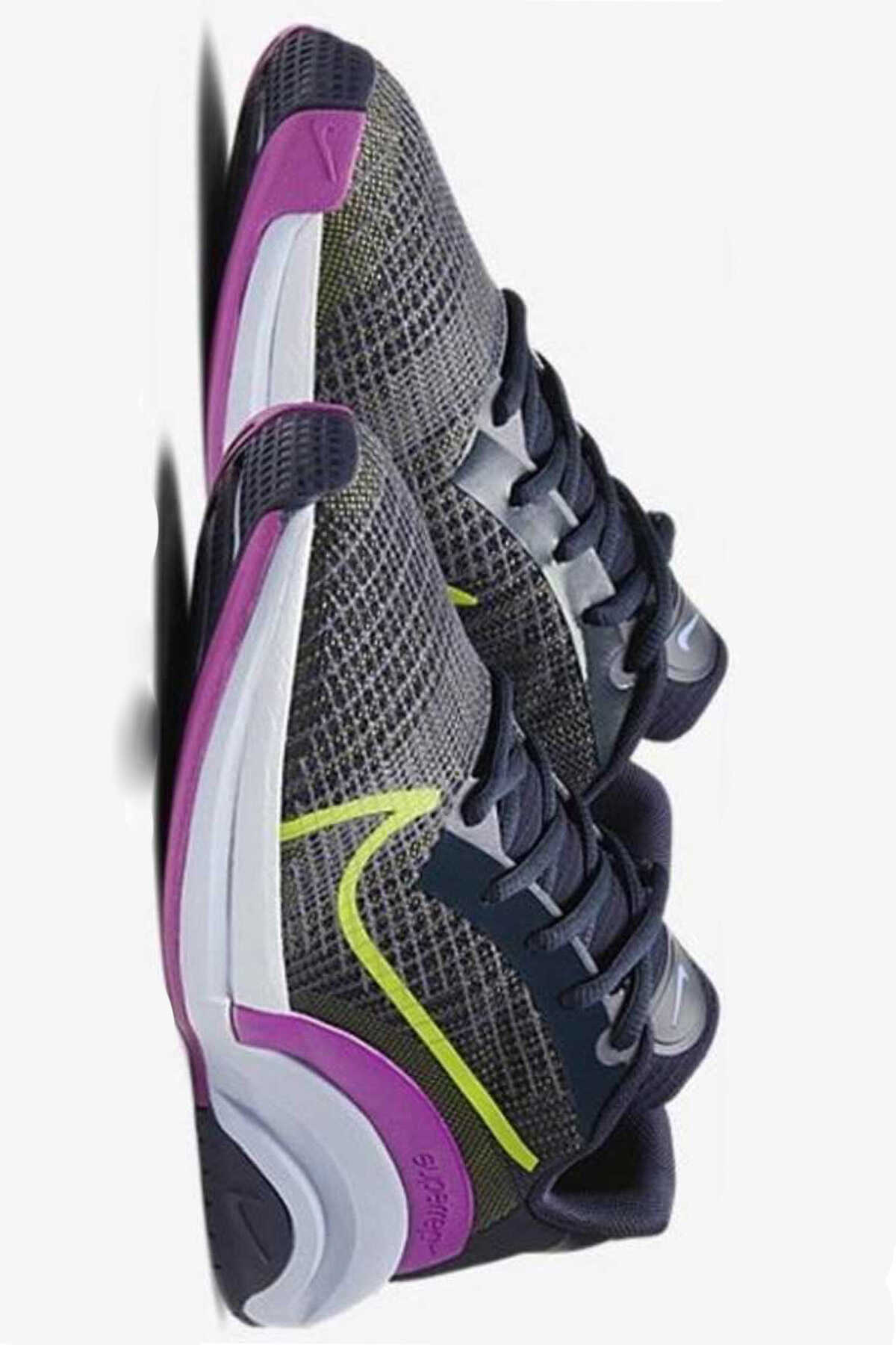 کفش ورزشی زنانه مشکی سری Zoomx  برند Nike 