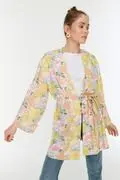 کیمونو کوتاه زنانه کمربند دار طرح گل چند رنگ برند Trendyol Modest
