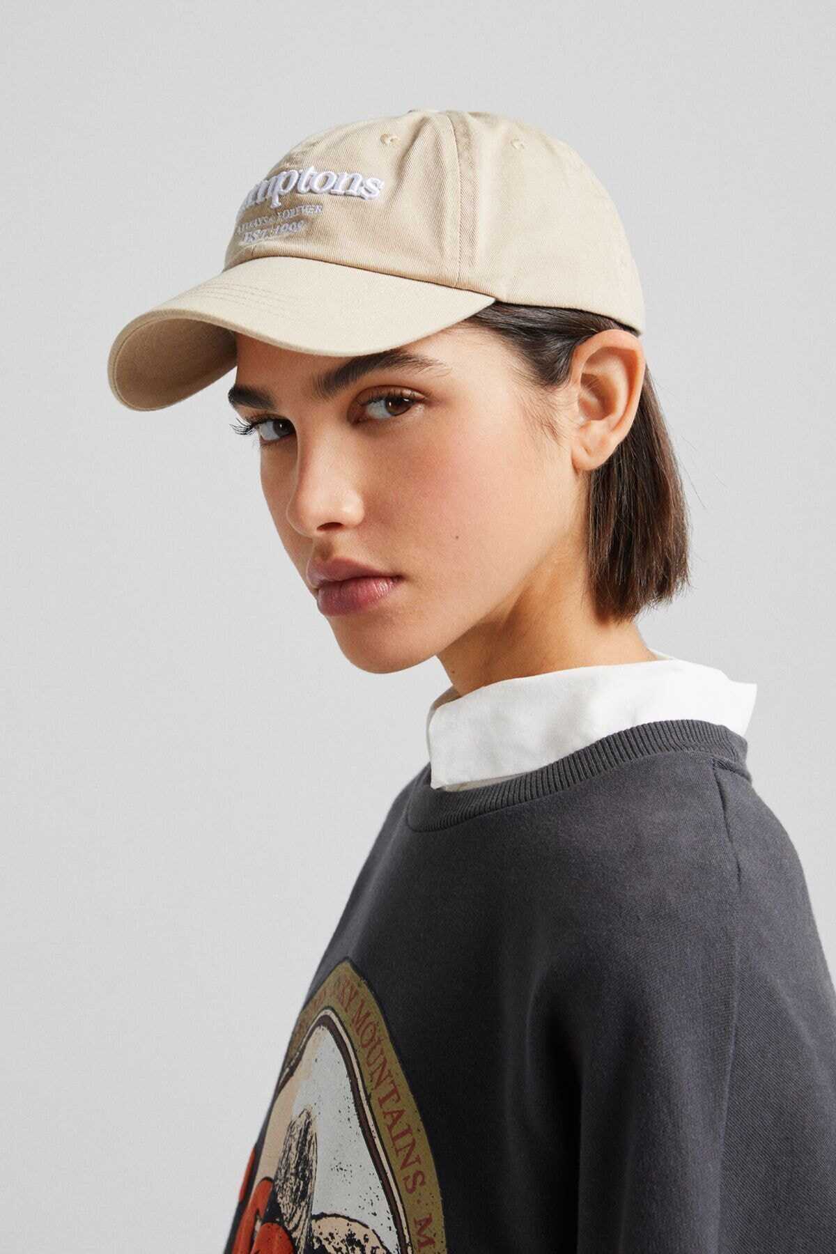 کلاه کپ یونیسکس بژ برند Bershka 