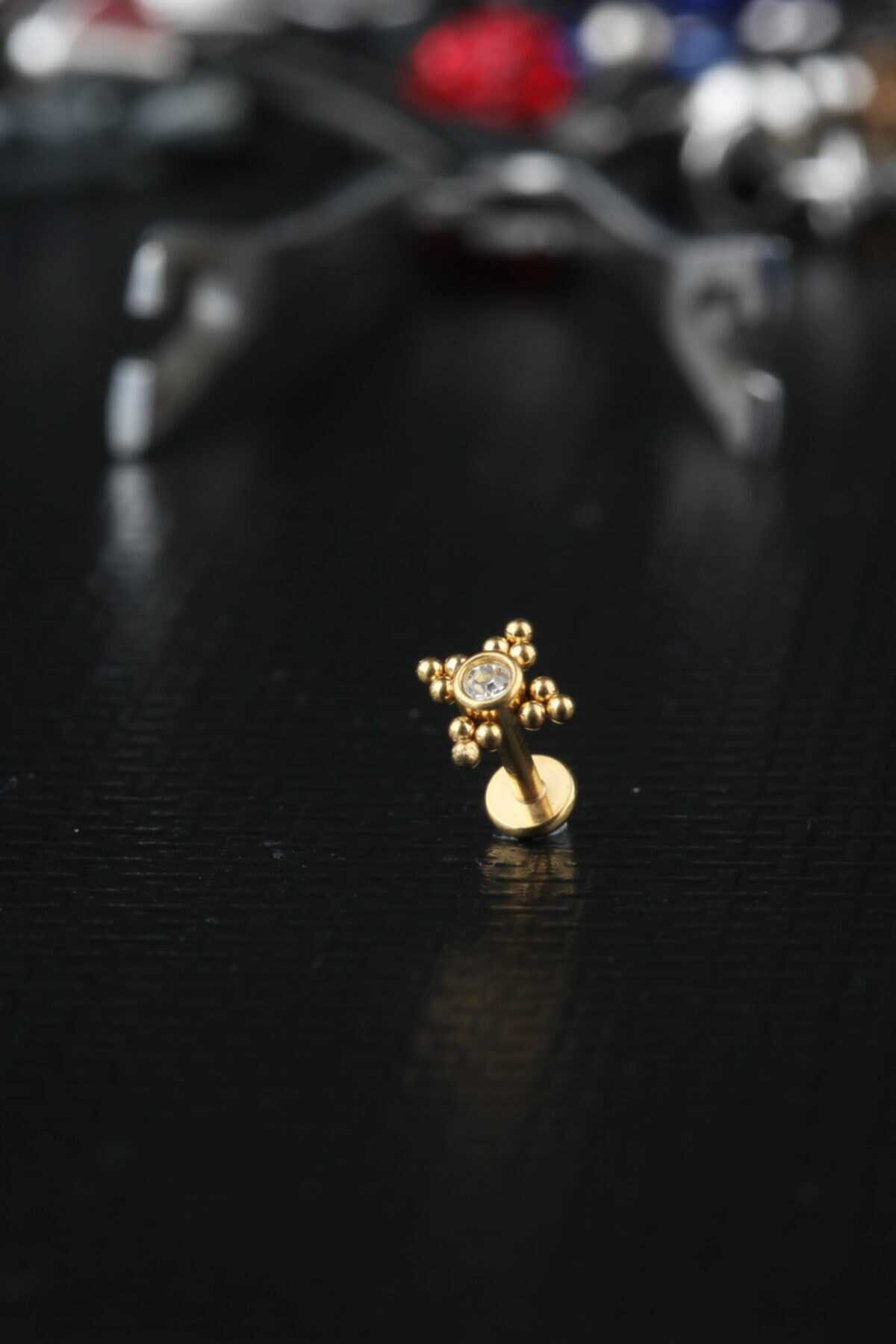 پیرسینگ غضروف داخلی مدل توپی طلایی برند depozoom