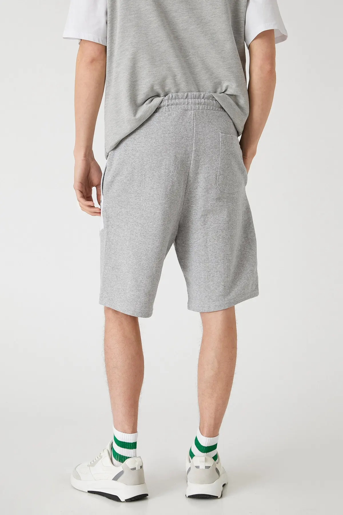 شلوارک برمودا چاپ دار مردانه خاکستری روشن برند Koton 