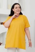 تیشرت زنانه سایز بزرگ یقه هفت چاک دار زرد برند Büyük Beden