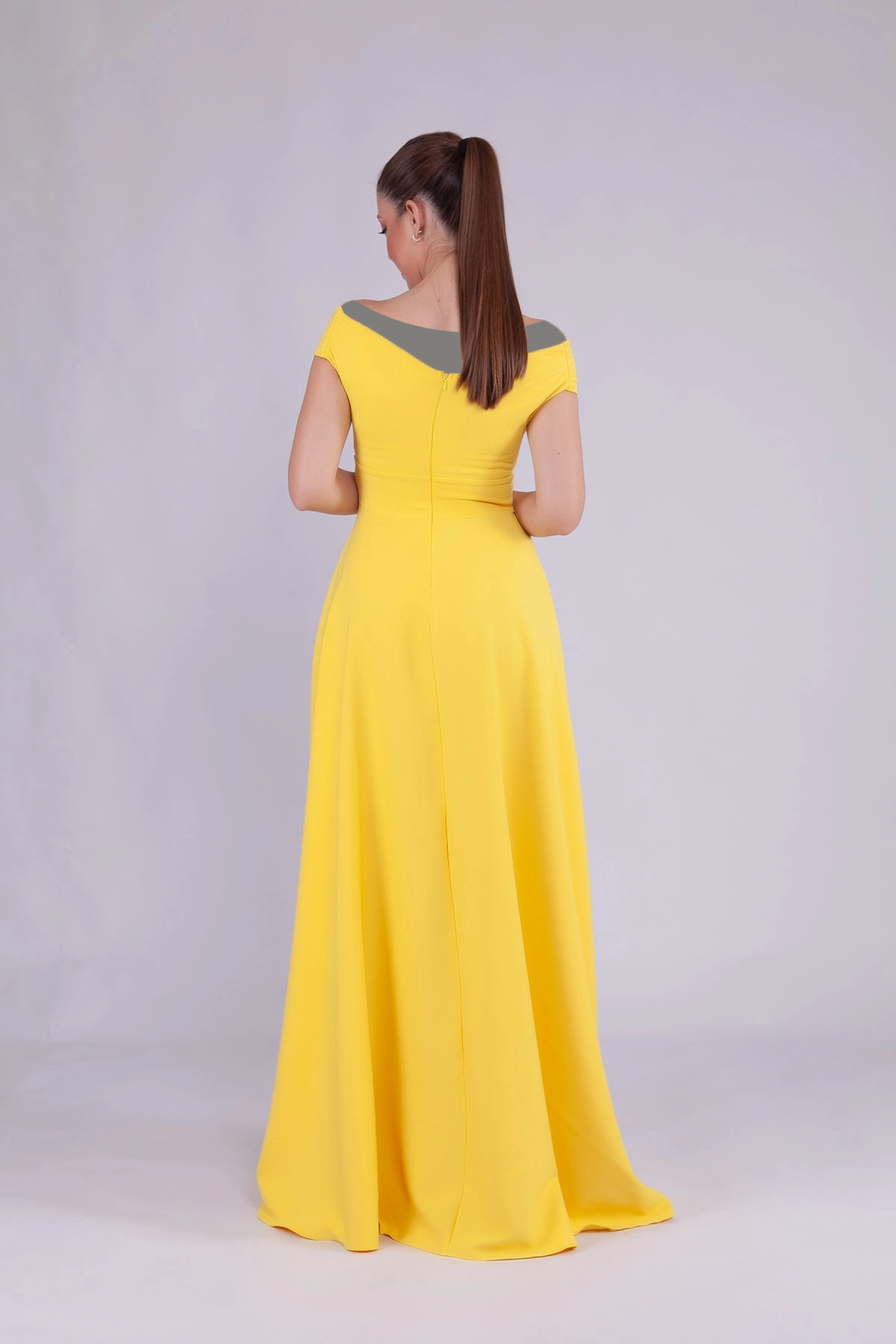 لباس مجلسی بلند یقه قایقی زنانه زرد