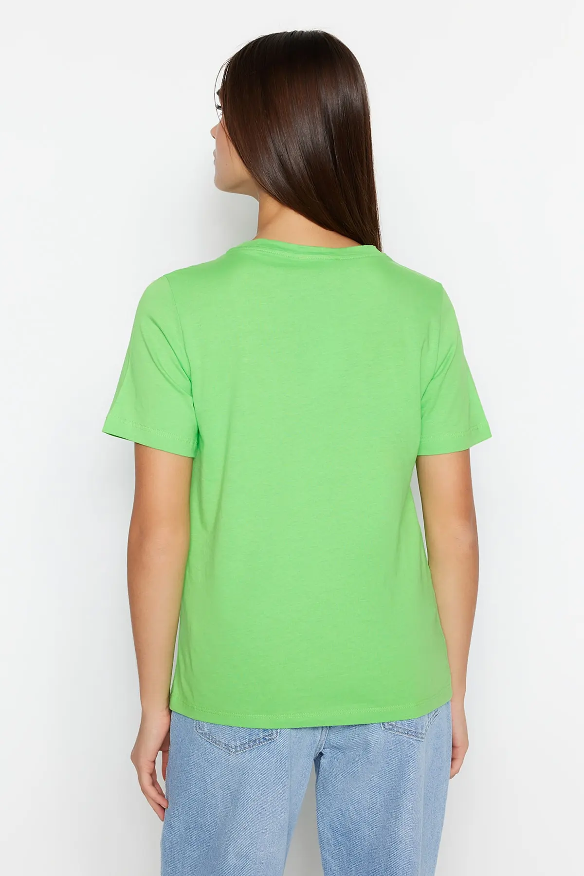 تیشرت پنبه ای ساده زنانه سبز برند TRENDYOLMİLLA 