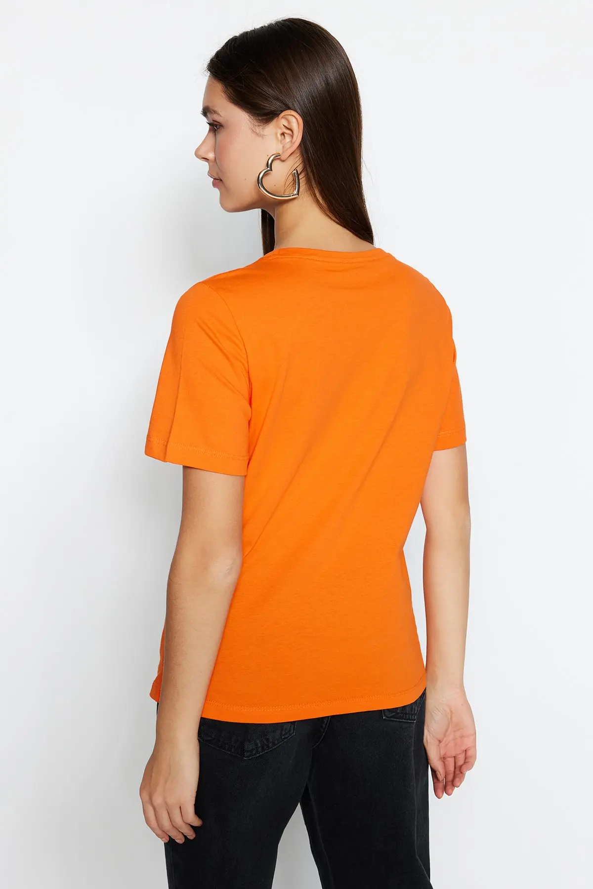 تیشرت پنبه ای ساده زنانه نارنجی برند TRENDYOLMİLLA 