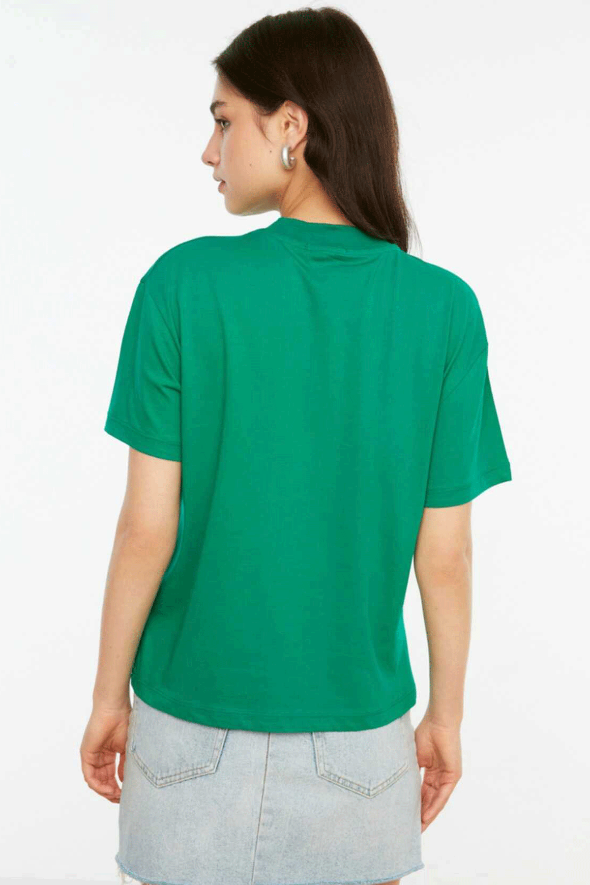 تیشرت زنانه یقه ایستاده سبز برند TRENDYOLMİLLA 