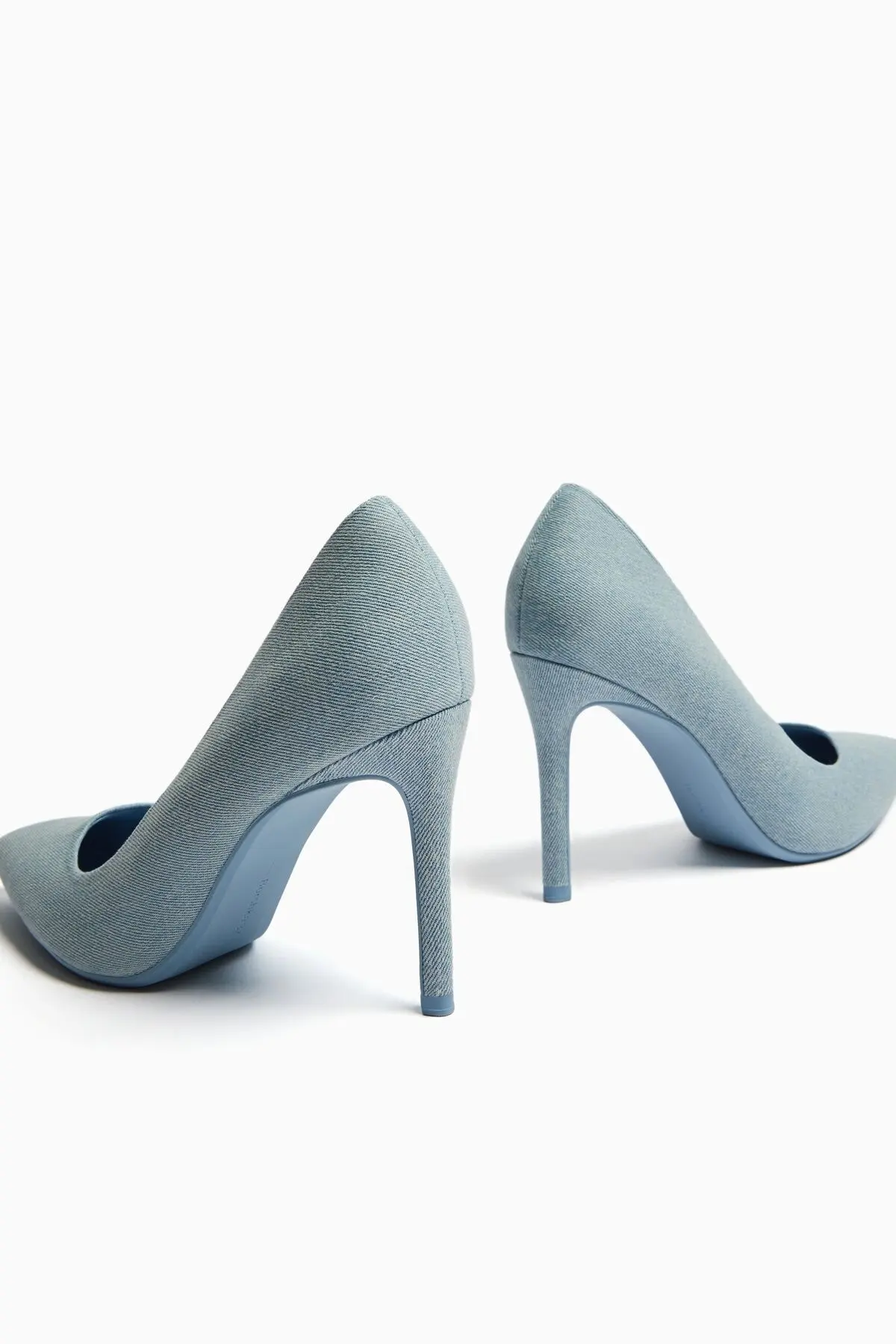کفش پاشنه بلند نوک تیز زنانه آبی روشن برند Bershka