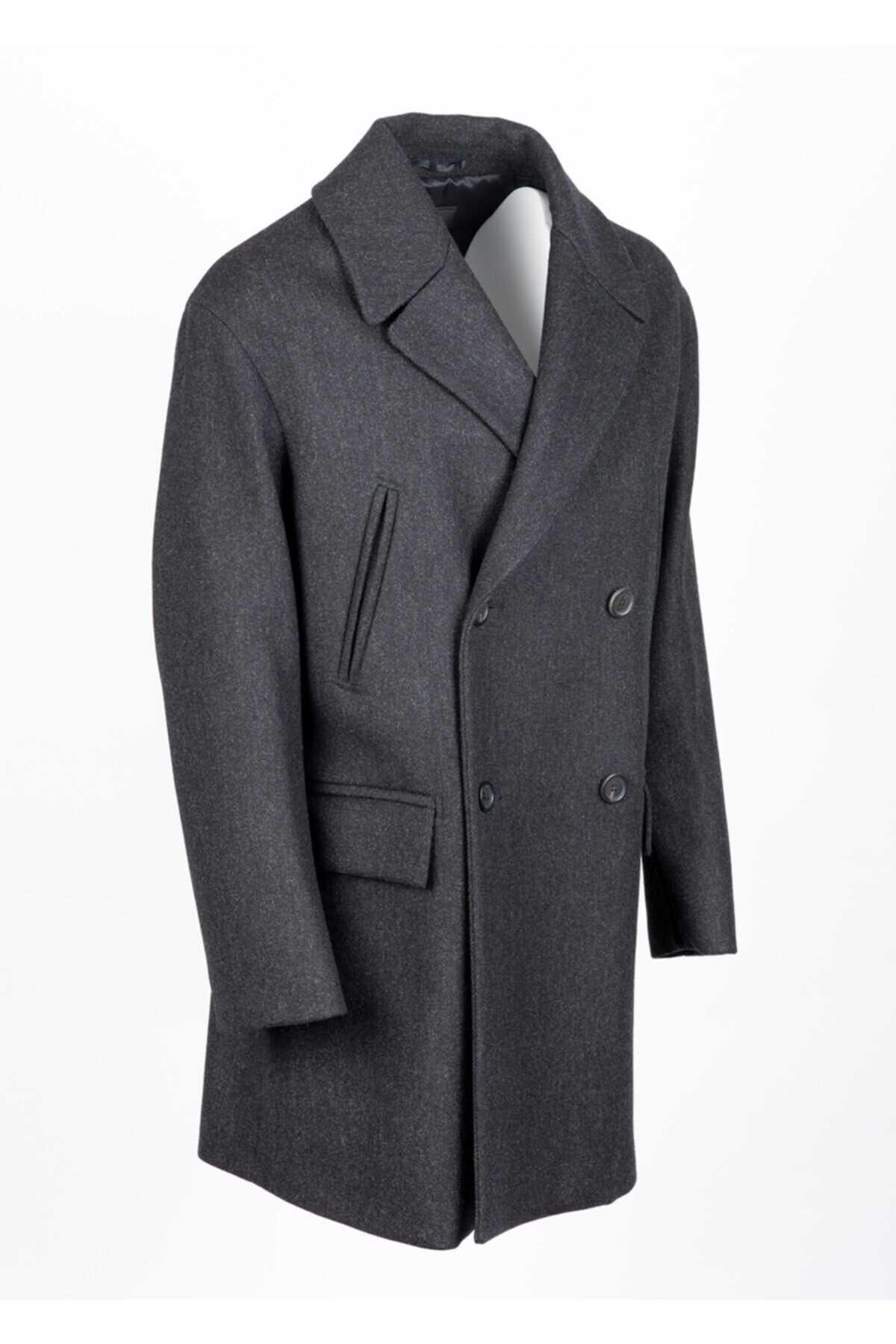 کت بلند مردانه یقه انگلیسی پهن چهار جیب خاکستری برند Prada 